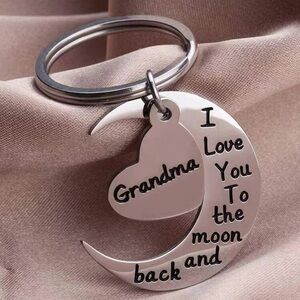 Grandma I Love You To The Moon And Back Charm Keyring Keychain Heart Grandmother